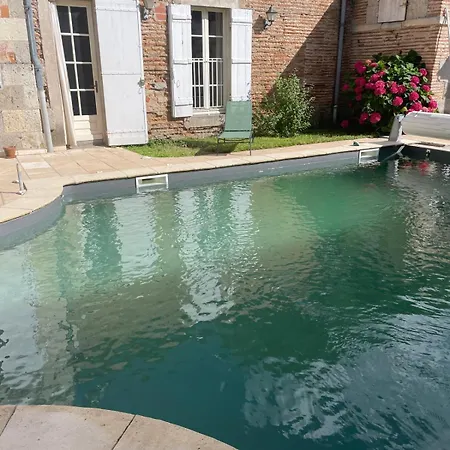 Chateau De Ferregues - L'Appart Tonneins Exterior photo